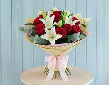 Букет цветов из:  Лилии и Розы в Туголесский Бор