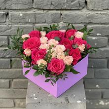 Цветочная композиция из Розы в коробке в Туголесский Бор