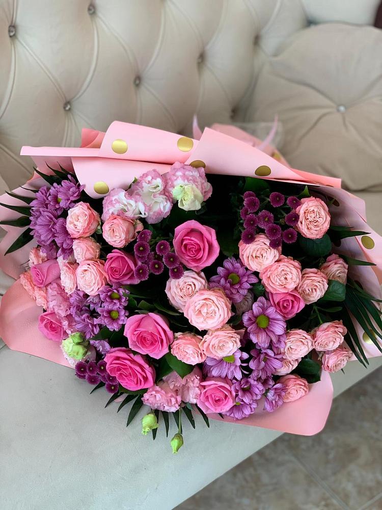 Букет цветов из: Хризантемы, Розы и Лизиантусы в Туголесский Бор