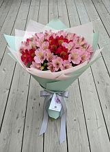 Букет цветов из:  Альстромерии в Туголесский Бор