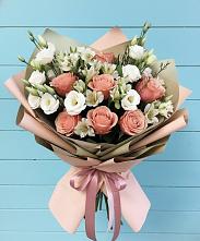 Букет цветов из:  Розы, Альстромерии и Лизиантусы в Туголесский Бор