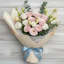 Букет цветов из:  Лизиантусы #REPLACE_PRED# Туголесский Бор