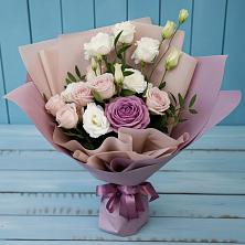 Букет цветов из:  Розы и Лизиантусы в Туголесский Бор
