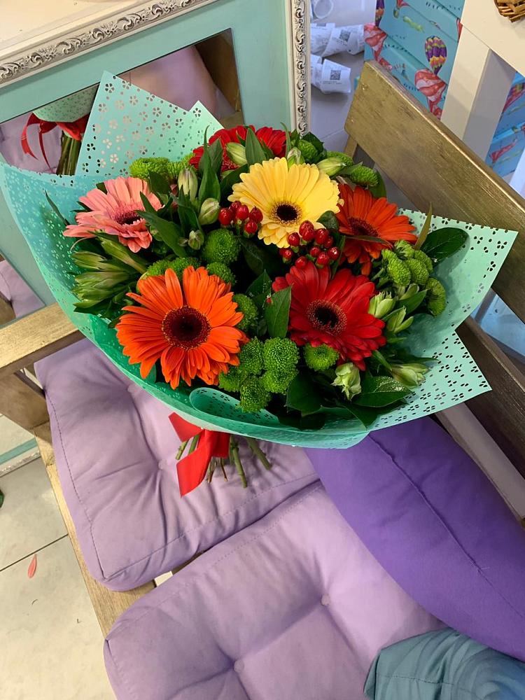 Букет цветов из: Герберы, Хризантемы и Альстромерии в Туголесский Бор