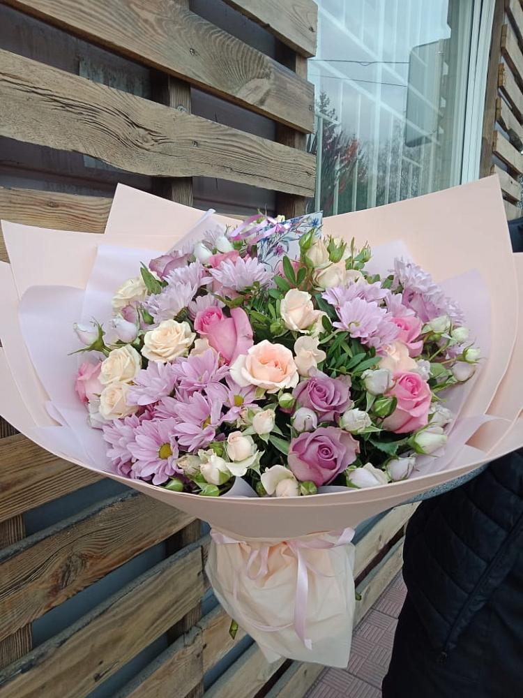 Букет цветов из: Розы и Хризантемы в Туголесский Бор