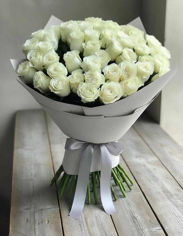 Букет 35 Белых роз в Туголесский Бор