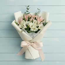 Букет цветов из:  Альстромерии в Туголесский Бор