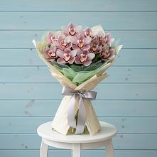 Букет цветов из:  Орхидеи и Розы #REPLACE_PRED# Туголесский Бор