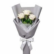 Букет 3 белые розы в Туголесский Бор