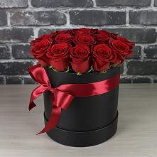 Цветочная композиция из Розы в шляпной коробке #REPLACE_PRED# Туголесский Бор