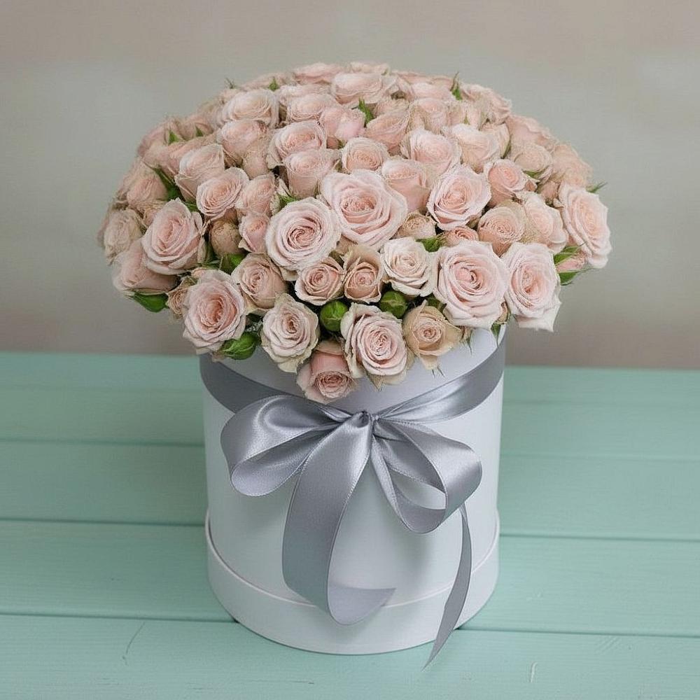 Цветочная композиция из Розы в шляпной коробке в Туголесский Бор